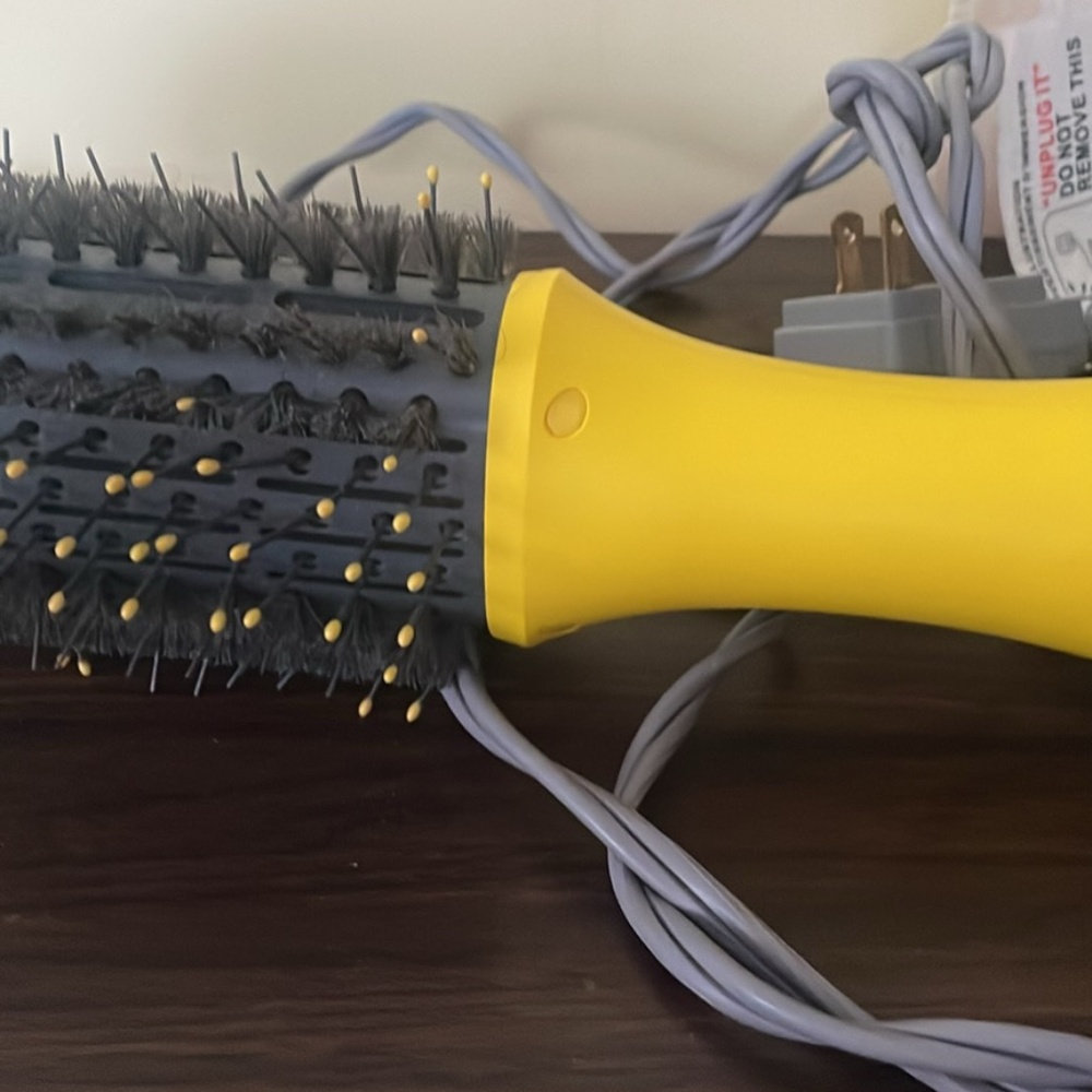 Drybar Double Shot Blowdryer Brush